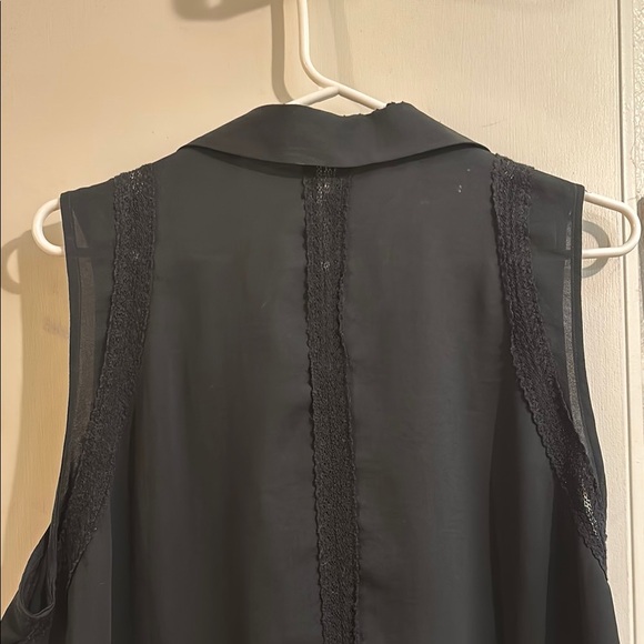 CAbi Jagger Black top - Picture 4 of 4
